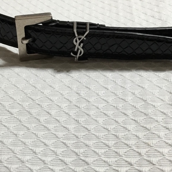 YSL skinny logo leather embossed belt.
NO OFFERS BELOW ASKING PRICE PLEASE! - Picture 4 of 12